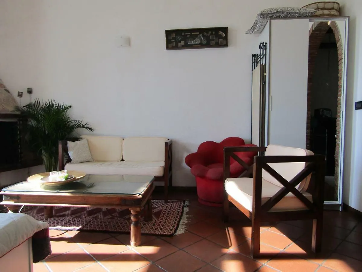 Majorana House Villa Catania 0*,